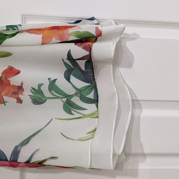 BISOU BISOU Sheer Floral Swing Tank Top - Picture 4 of 8